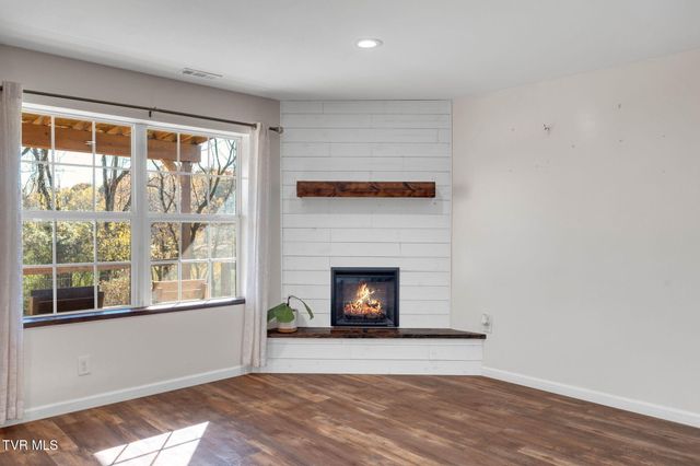 105 London Pvt Drive, Kingsport, TN 37660