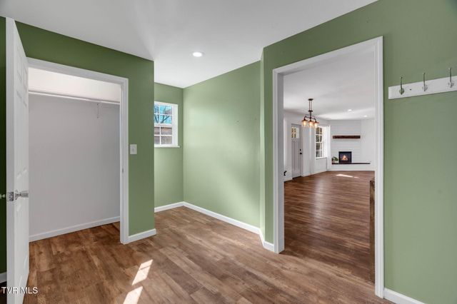 105 London Pvt Drive, Kingsport, TN 37660