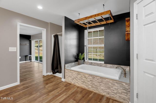 105 London Pvt Drive, Kingsport, TN 37660