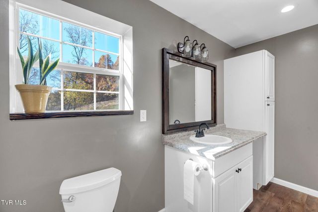 105 London Pvt Drive, Kingsport, TN 37660