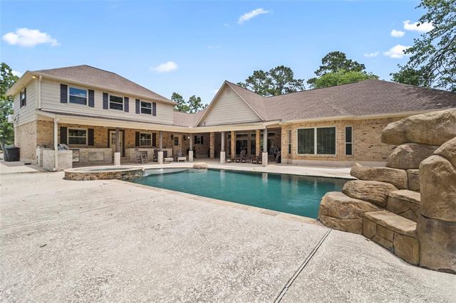 1B Haynes Road, Huntsville, TX 77320