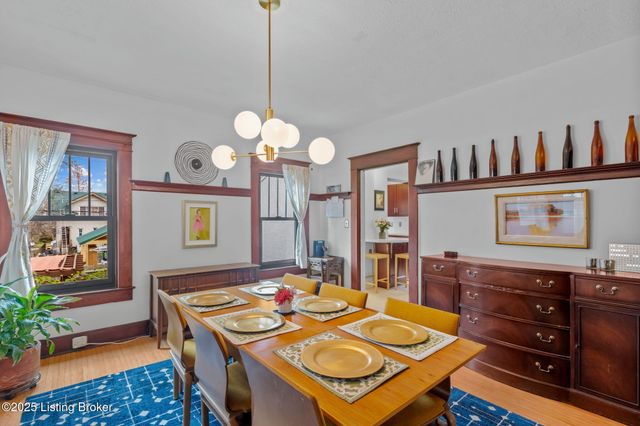 1914 Ivanhoe Ct, Louisville, KY 40205