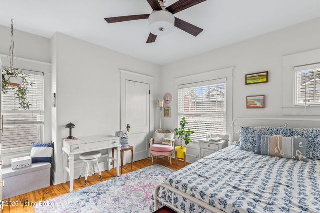 1914 Ivanhoe Ct, Louisville, KY 40205