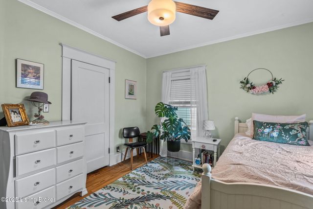 1914 Ivanhoe Ct, Louisville, KY 40205