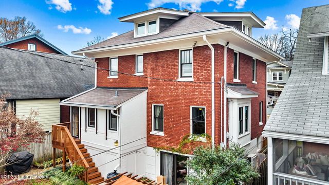 1914 Ivanhoe Ct, Louisville, KY 40205