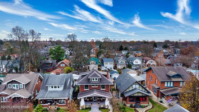 1914 Ivanhoe Ct, Louisville, KY 40205
