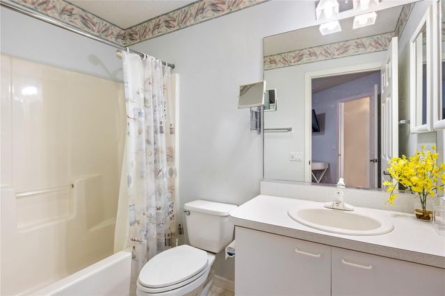 631 ENCONTO STREET, Lady Lake, FL 32159