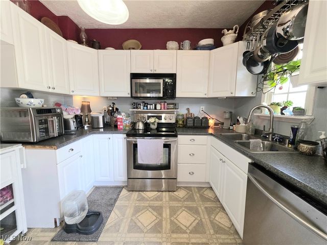 3106 Avery Street, Parkersburg, WV 26104