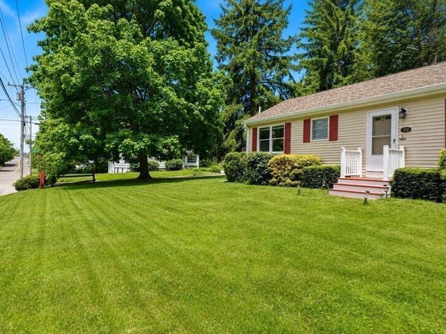 100 Saint Nicholas Ave, Worcester, MA 01606