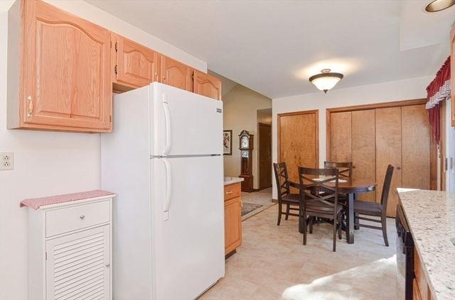 100 Saint Nicholas Ave, Worcester, MA 01606