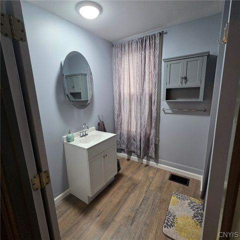 8 East 5th Street, Oswego, NY 13126