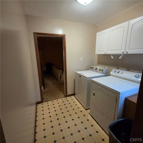 8 East 5th Street, Oswego, NY 13126
