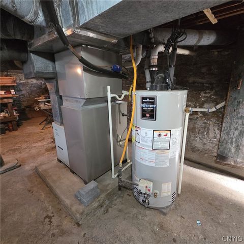 8 East 5th Street, Oswego, NY 13126