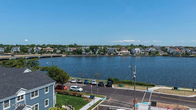 202 Deal Lake Drive U-301, Asbury Park, NJ 07712