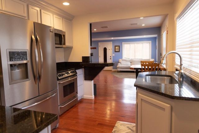 544 FARNUM DRIVE, Tarpon Springs, FL 34689