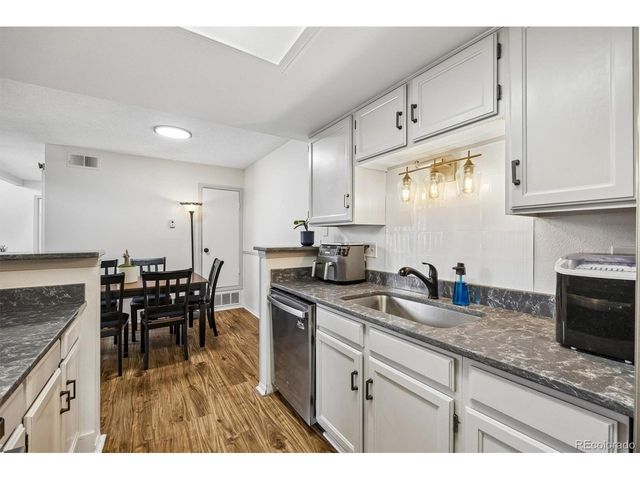 18494 E Kepner Pl 204, Aurora, CO 80017