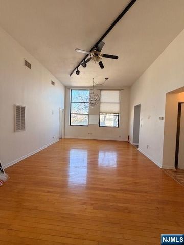 50 May Street 205, Hawthorne, NJ 07506