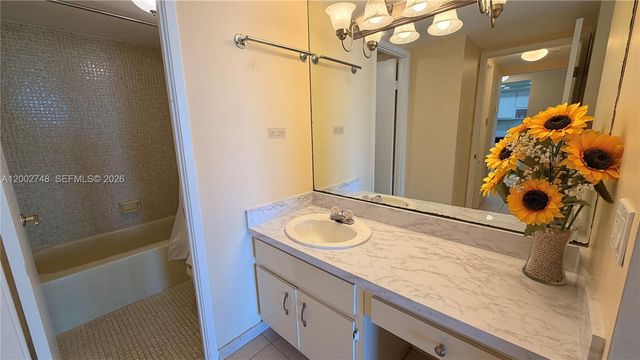 1351 NE Miami Gardens Dr 902E, Miami, FL 33179