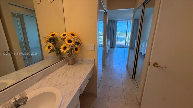 1351 NE Miami Gardens Dr 902E, Miami, FL 33179