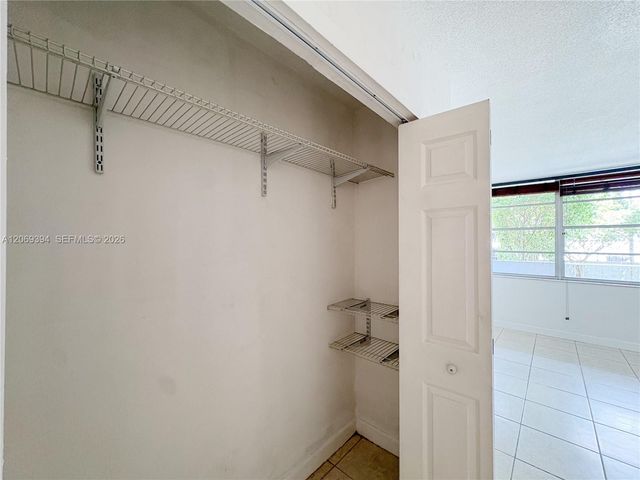 2175 NE 170th Street 104, North Miami Beach, FL 33162