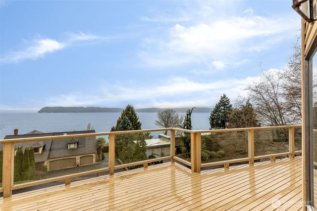 10015 Marine View Drive, Mukilteo, WA 98275