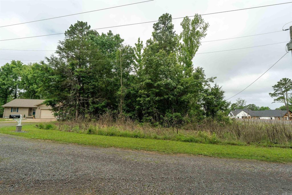 000 Pilot Place, Heber Springs, AR 72543