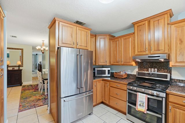 302 Curacao Way, Niceville, FL 32578