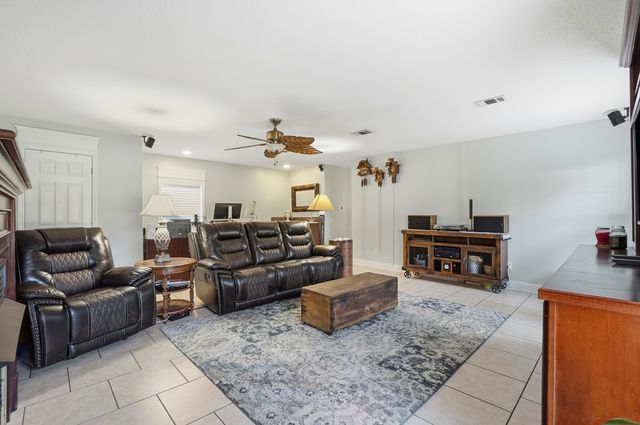 302 Curacao Way, Niceville, FL 32578