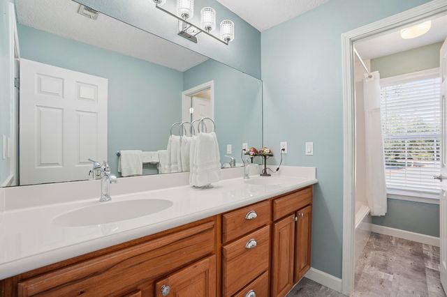 302 Curacao Way, Niceville, FL 32578