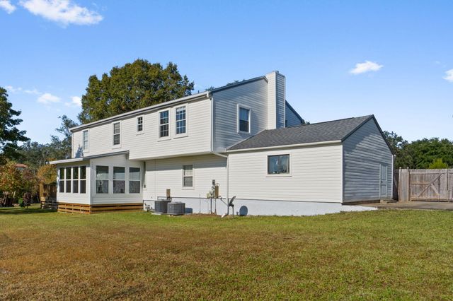 302 Curacao Way, Niceville, FL 32578