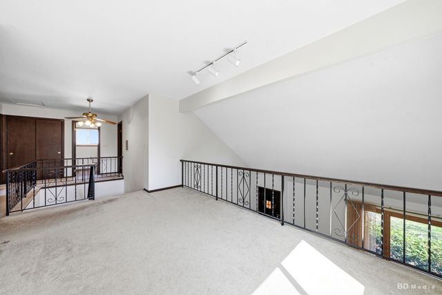 201 N River Road, Naperville, IL 60540