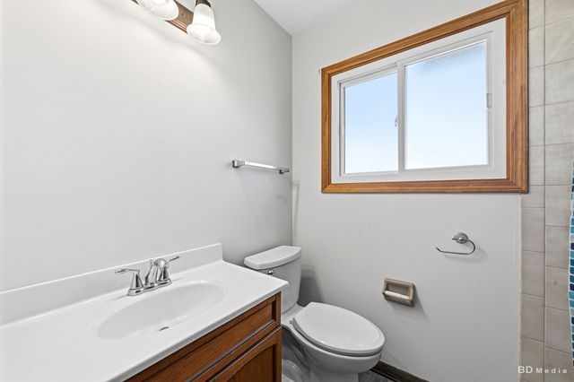 201 N River Road, Naperville, IL 60540