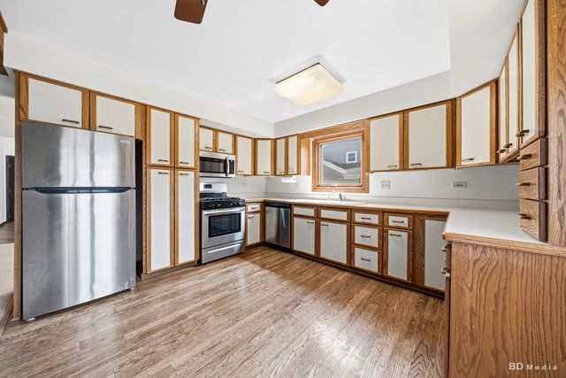 201 N River Road, Naperville, IL 60540