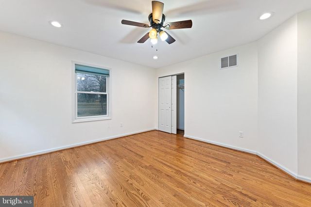 807 WESTFIELD RD, Moorestown, NJ 08057