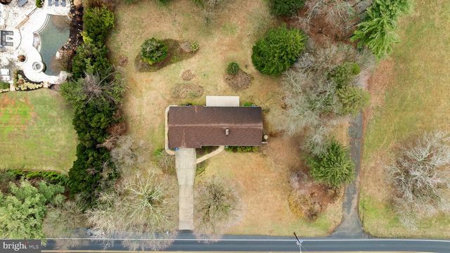 807 WESTFIELD RD, Moorestown, NJ 08057