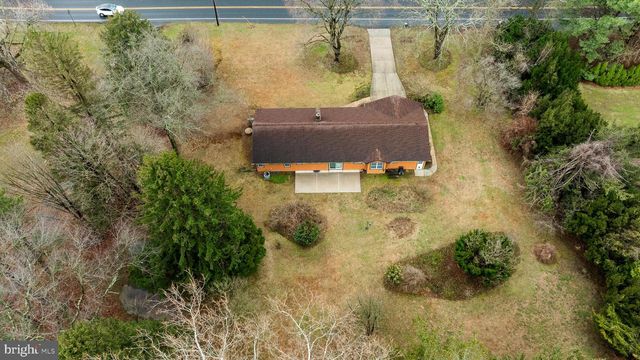 807 WESTFIELD RD, Moorestown, NJ 08057