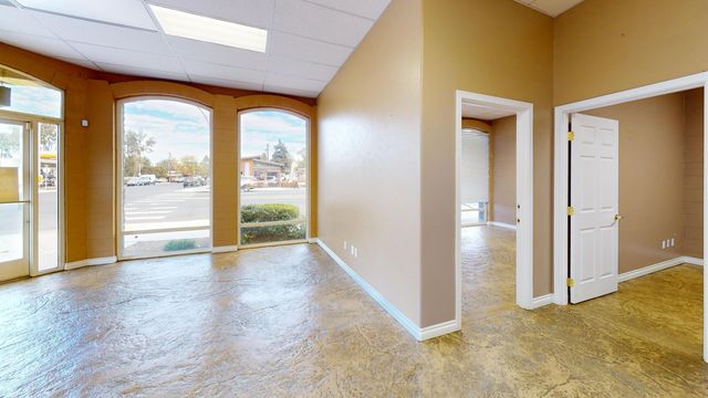 220 NW Meadow Lakes Drive, Prineville, OR 97754