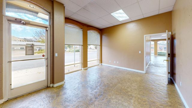 220 NW Meadow Lakes Drive, Prineville, OR 97754