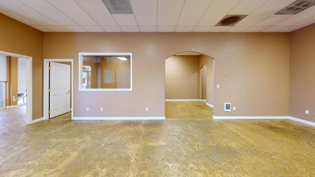 220 NW Meadow Lakes Drive, Prineville, OR 97754