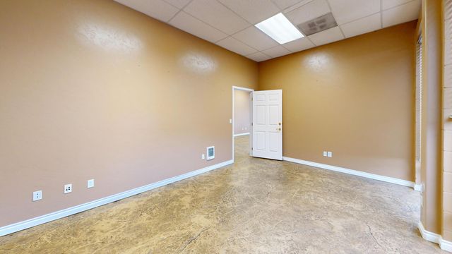 220 NW Meadow Lakes Drive, Prineville, OR 97754