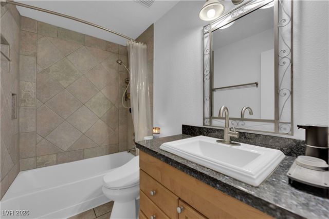 5330 Silvermist Court 202, Las Vegas, NV 89122