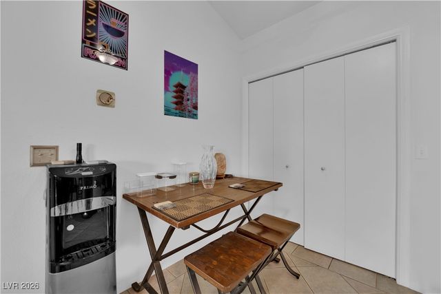 5330 Silvermist Court 202, Las Vegas, NV 89122