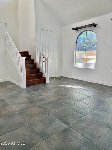 1817 E DONNER Drive, Phoenix, AZ 85042