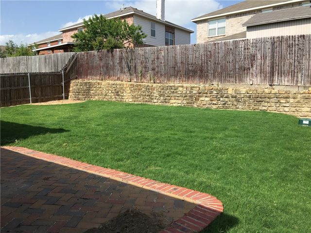 6740 Red Rock Trail, Watauga, TX 76137