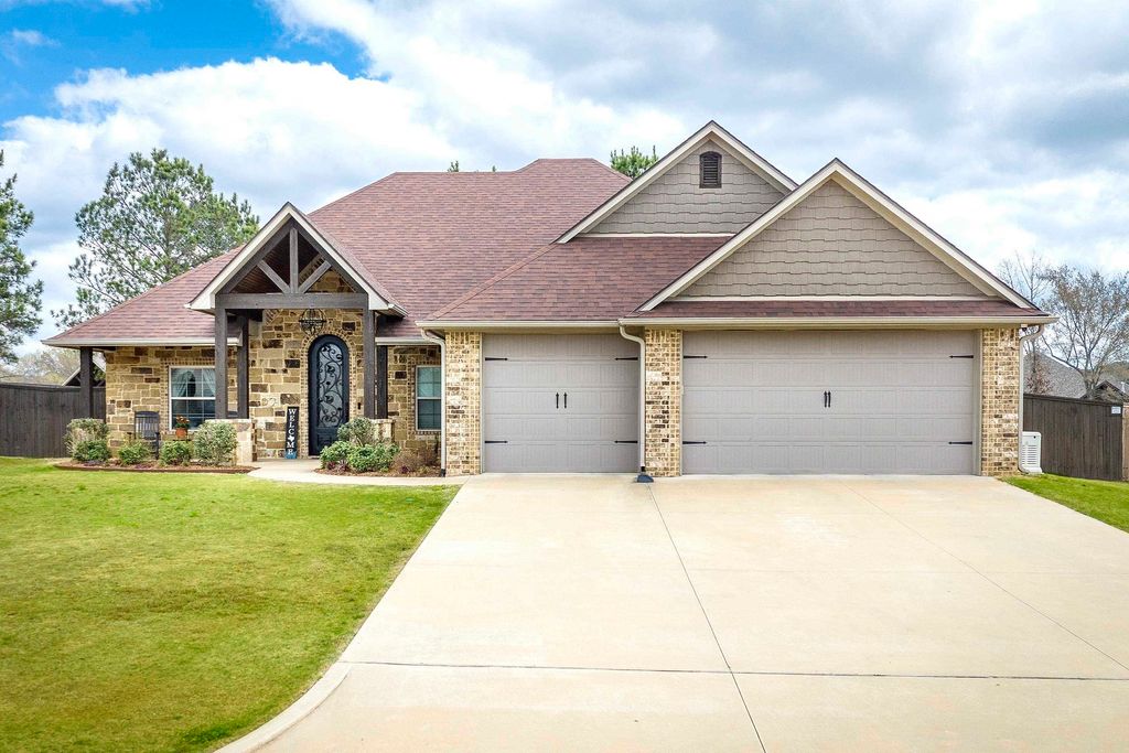 213 SADDLE BROOK CIRCLE, Hallsville, TX 75650