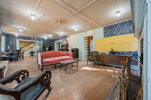 124 River Road, Willington, CT 06279