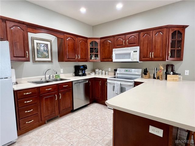 531 Deer Crossing Road, Ellicottville, NY 14731