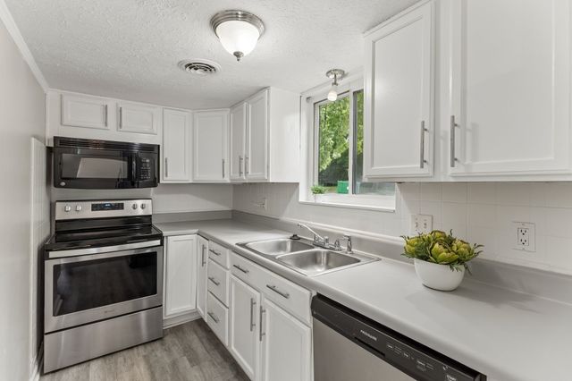 5330 Edmondson Pike, Nashville, TN 37211