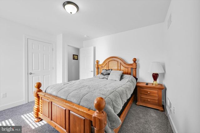 308 OAK HILL ST, Pottsville, PA 17901