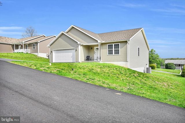 308 OAK HILL ST, Pottsville, PA 17901